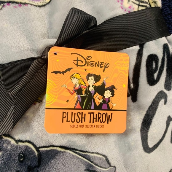 Disney Hocus Pocus Throw Blanket 50in X 70 in - Picture 4 of 9